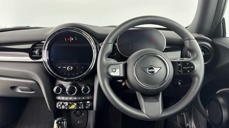 MINI Hatchback 135kW Cooper S Level 2 33kWh 3dr Auto Electric Hatchback